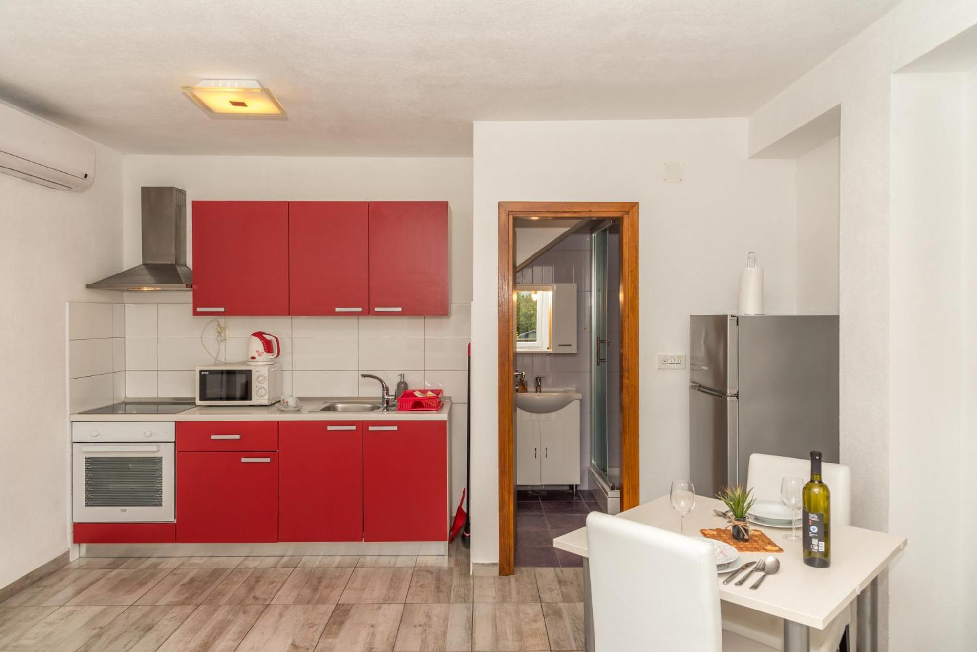 Studio Apartment Nin Bagian luar foto