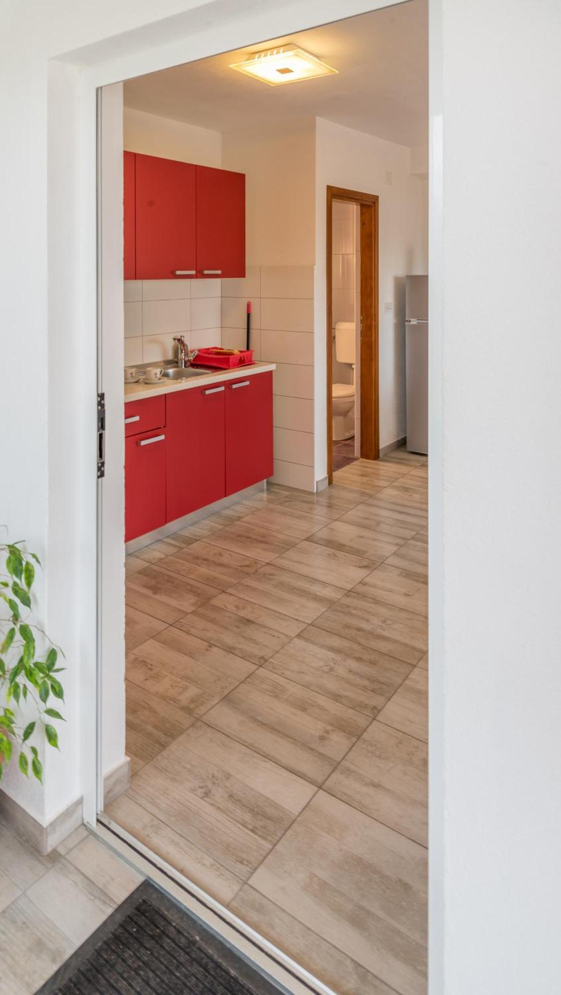 Studio Apartment Nin Bagian luar foto